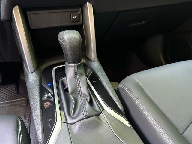 2022年TOYOTA 1.8 COROLLA CROSS 僅跑1.6萬公里 / 原版件 / 原廠保固中  第12張相片