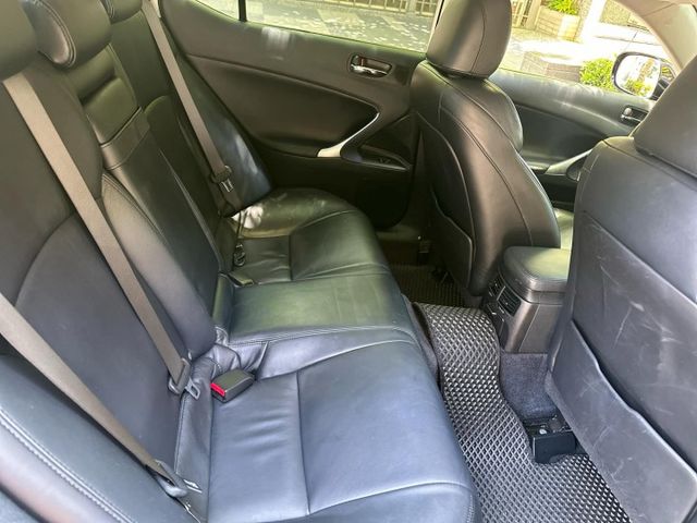 2007年LEXUS 2.5 IS250  I-KEY / 天窗 / 恆溫 / 進口代步車  第8張相片