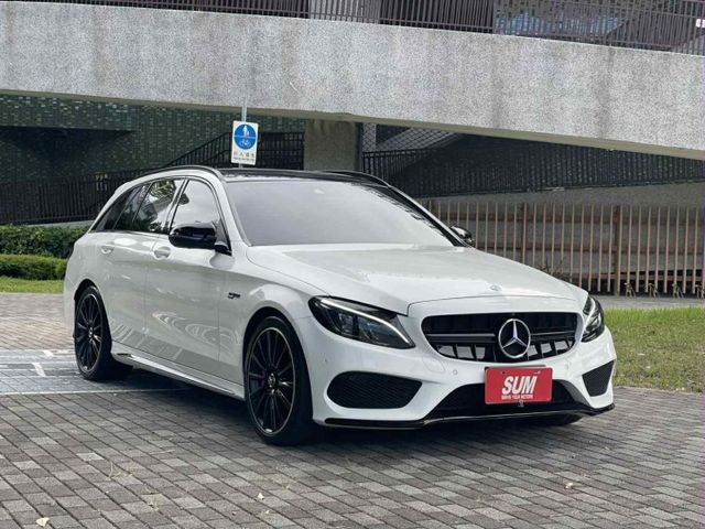 2017年BENZ 3.0 AMG C43 Estate 旅行車 總代理 僅跑7.3萬公里  第1張相片