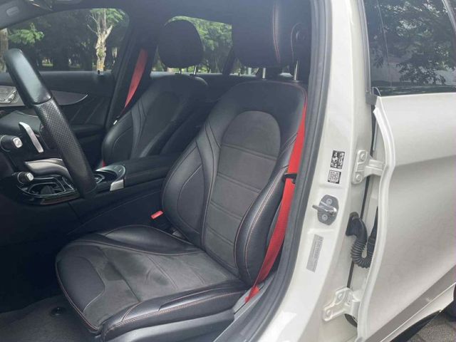 2017年BENZ 3.0 AMG C43 Estate 旅行車 總代理 僅跑7.3萬公里  第6張相片