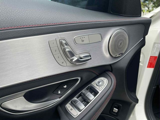 2017年BENZ 3.0 AMG C43 Estate 旅行車 總代理 僅跑7.3萬公里  第10張相片