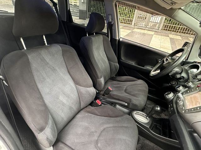 2011年HONDA 1.5 FIT VTI-S 僅跑12萬公里 / 原版件 /  優質代步車 / 換檔撥片  第7張相片