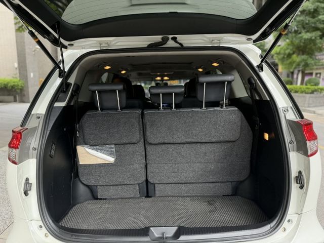 2017年TOYOTA 2.4 PREVIA 豪華版 / 雙電動滑門 / 電動尾門 / 全景天窗 / 環景影像  第12張相片