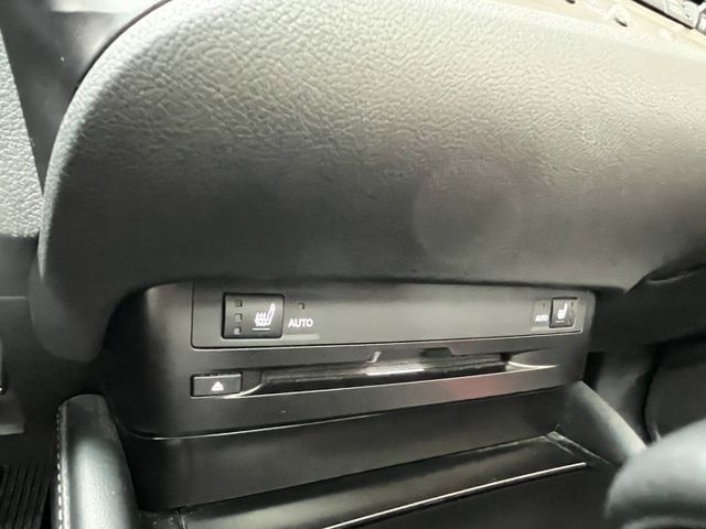 2020年 LEXUS ES200 2.0 豪華中大型房車 只跑 5.7萬公里，里程漂亮，原版件保證  第18張相片