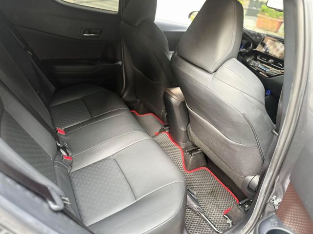 2020年TOYOTA 1.2 CHR 豪華版 / 僅跑4.5萬公里 / 原版件 / 跟車 / 環景影像 / 盲點  第8張相片