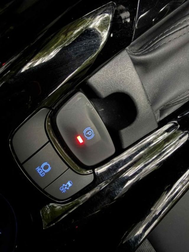 2020年TOYOTA 1.2 CHR 豪華版 / 僅跑4.5萬公里 / 原版件 / 跟車 / 環景影像 / 盲點  第15張相片