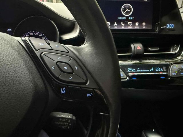 2020年TOYOTA 1.2 CHR 豪華版 / 僅跑4.5萬公里 / 原版件 / 跟車 / 環景影像 / 盲點  第17張相片