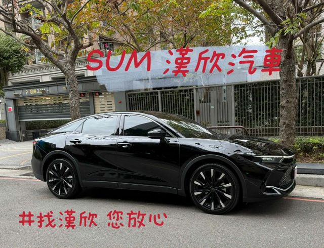 2024年TOYOTA 2.4 CROWN AWD 皇家版 僅跑2.4萬公里 / 原版件 / 原廠保固中  第1張相片