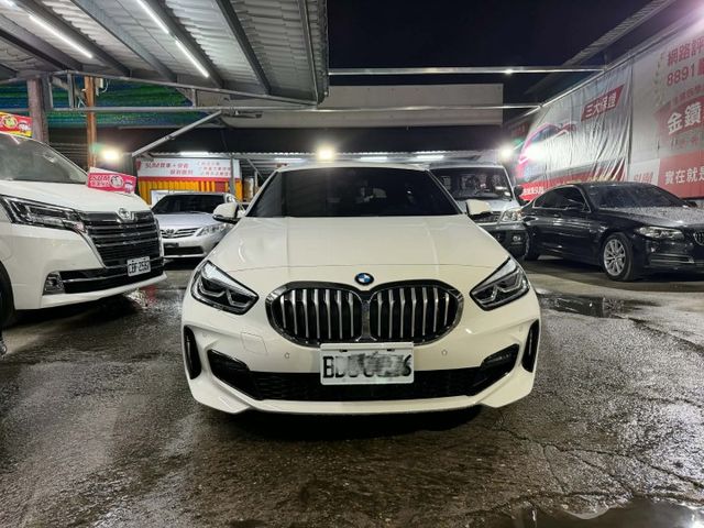 2021年BMW 1.5 118I M-SPORT 僅跑8800公里 / 原版件 / 一手車 / 跟車  第2張相片