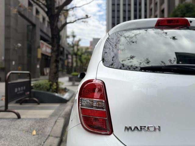 2017年NISSAN 1.5 MARCH 頂規 僅跑5.4萬公里 / 原版件 / I-KEY / 全原廠保養  第13張相片