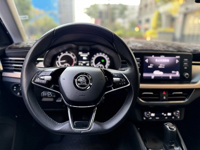 2021年SKODA 1.5 SCALA 僅跑8.7萬公里 / 原版件 / 電動尾門 / CAR PLAY / 跟車  第9張相片
