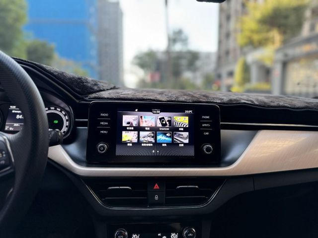 2021年SKODA 1.5 SCALA 僅跑8.7萬公里 / 原版件 / 電動尾門 / CAR PLAY / 跟車  第10張相片