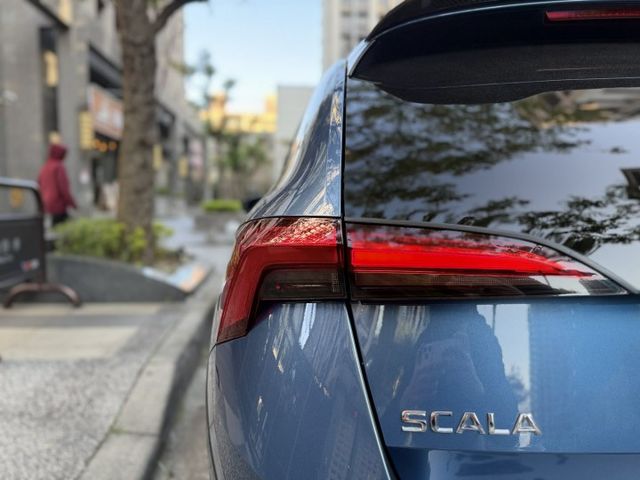 2021年SKODA 1.5 SCALA 僅跑8.7萬公里 / 原版件 / 電動尾門 / CAR PLAY / 跟車  第15張相片