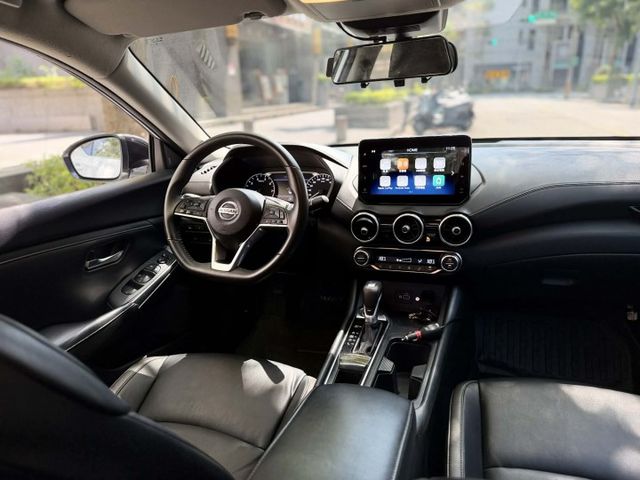 2021年NISSAN 1.6 SENTRA 尊爵智駕版 / 原版件 / 全原廠保養 / IKEY /  第9張相片