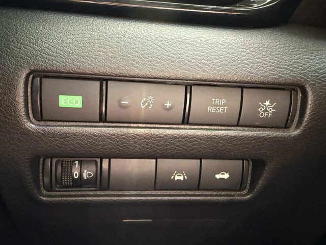 2021年NISSAN 1.6 SENTRA 尊爵智駕版 / 原版件 / 全原廠保養 / IKEY /  第12張相片