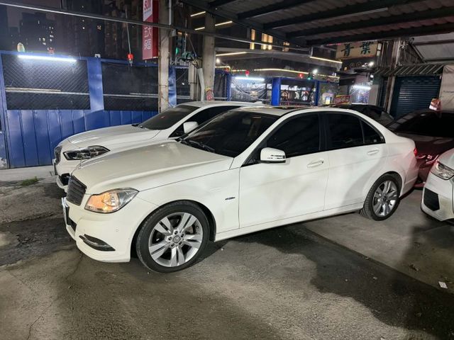 2011年M.BENZ W204 C200 總代理 僅跑6.5萬公里 / 原版件 /  一手車  第1張相片