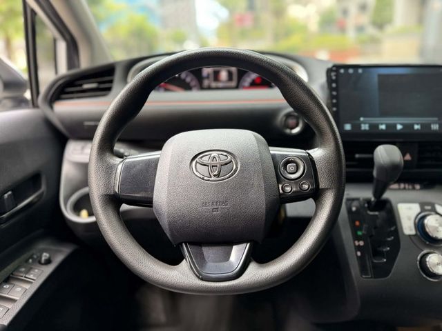 2022年TOYOTA 1.8 SIENTA 僅跑6.7萬公里 / 七人座 / 原版件 / 車道偏移 /  第9張相片