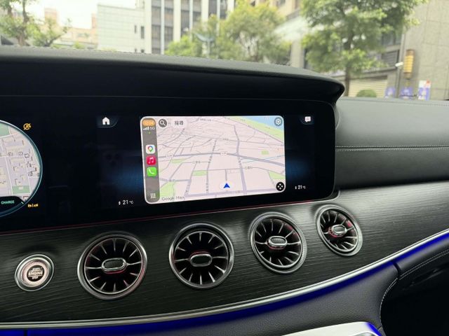 2023年M.BENZ AMG GT43 4MATIC 僅跑2.3萬公里 / 原版件 / 全原廠保養 / 跑排  第15張相片