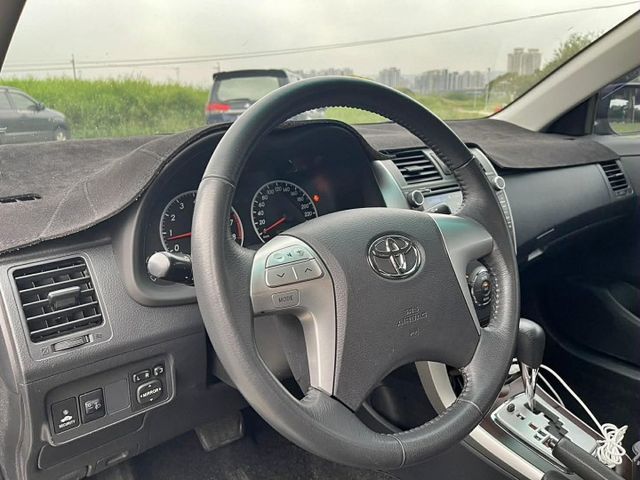 2011年TOYOTA 1.8 ALTIS 僅跑16萬公里 / 恆溫 / 電動收折 / 便宜代步車  第5張相片