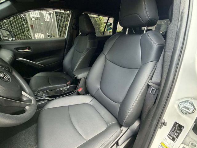 2021年TOYOTA 1.8 COROLLA CROSS 尊爵版 僅跑3萬公里 / 原版件 / 全原廠保養  第6張相片