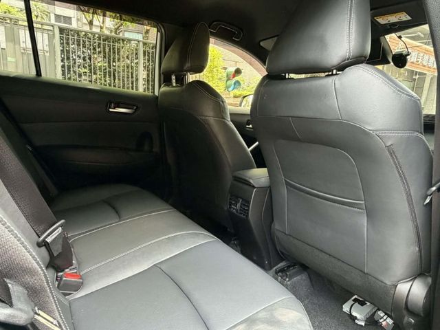 2021年TOYOTA 1.8 COROLLA CROSS 尊爵版 僅跑3萬公里 / 原版件 / 全原廠保養  第8張相片