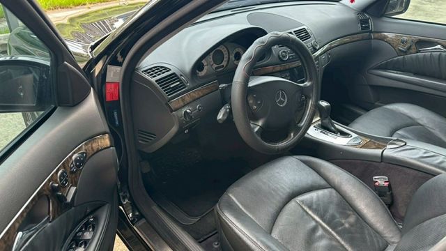 2004年M.BENZ E320  電動記憶座椅 跑26.7萬公里  第3張相片