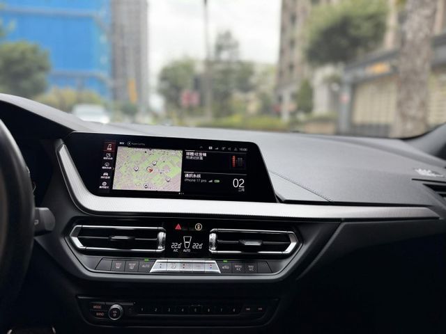 2021年BMW 1.5 118I M-SPORT 僅跑8800公里 / 原版件 / 一手車 / 跟車  第10張相片