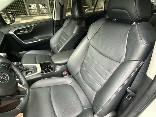 2022年TOYOTA 2.5 RAV4 HV 僅跑4萬公里 / 原版件 / 全原廠保養 / 通風座椅 / 盲點  第6張相片