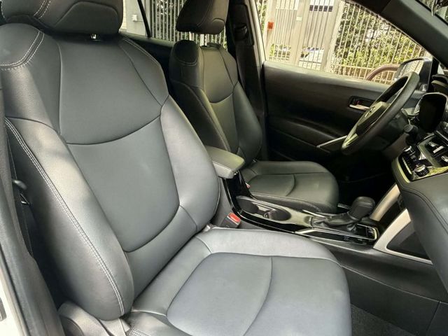2021年TOYOTA 1.8 COROLLA CROSS 尊爵版 僅跑3萬公里 / 原版件 / 全原廠保養  第7張相片