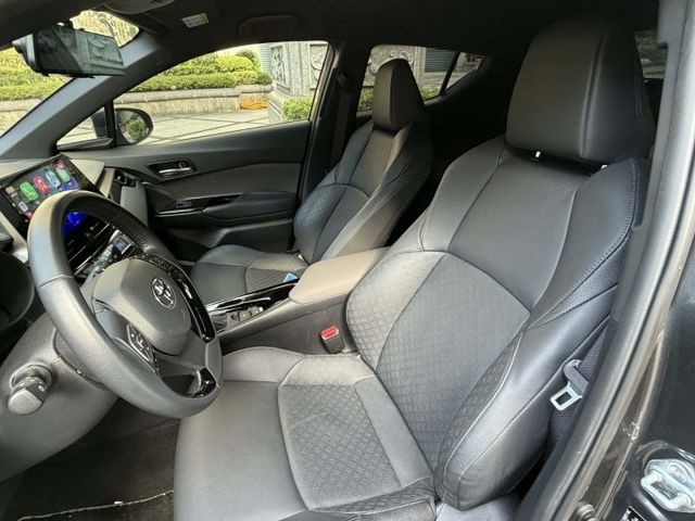2021年TOYOTA 1.2 CHR 僅跑3萬公里 / 原版件 / LED頭燈 / 環景  / 跟車 / 盲點  第6張相片