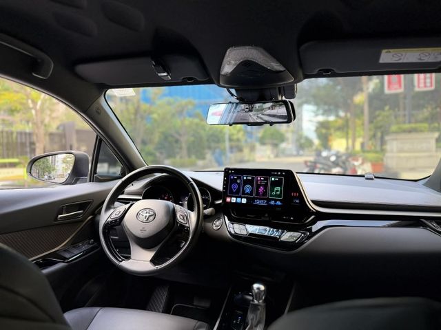 2021年TOYOTA 1.2 CHR 僅跑3萬公里 / 原版件 / LED頭燈 / 環景  / 跟車 / 盲點  第15張相片