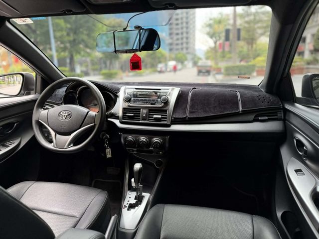 2017年TOYOTA 1.5 YARIS 僅跑1.8萬公里 / 原版件 / 全原廠保養 / 一手車  第11張相片