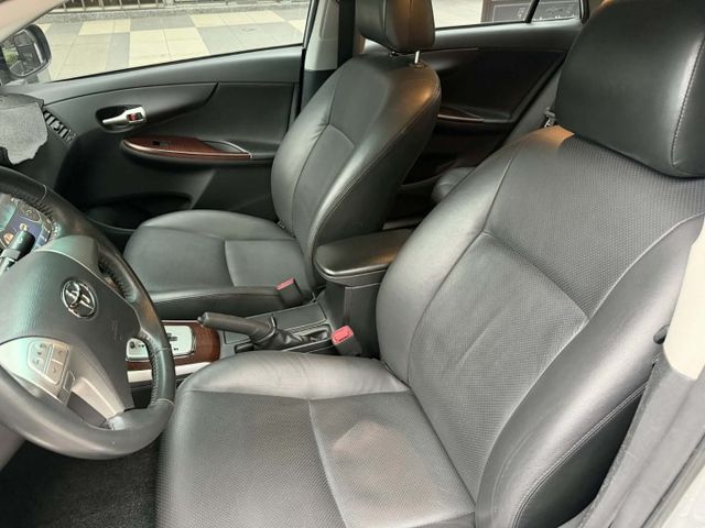 2012年TOYOTA 1.8 ALTIS 僅跑8.6萬公里 / 原版件 / 恆溫 / 定速 /  第6張相片