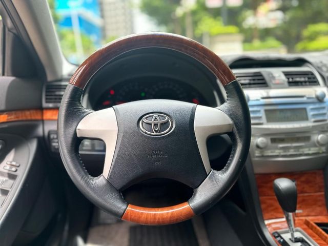 2010年TOYOTA 2.0 CAMRY 僅跑6.8萬公里 / 一手車 / 全原廠保養 / HID頭燈 /  第9張相片