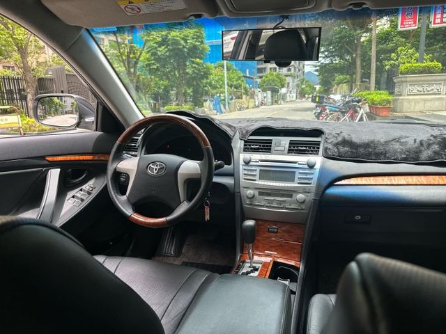 2010年TOYOTA 2.0 CAMRY 僅跑6.8萬公里 / 一手車 / 全原廠保養 / HID頭燈 /  第11張相片