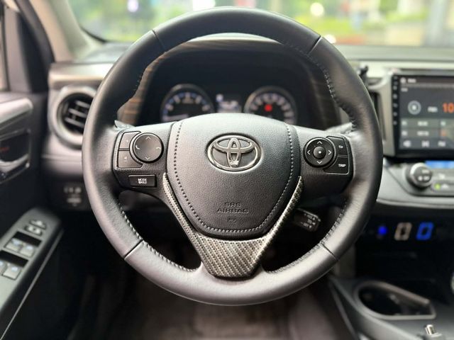 2016年TOYOTA 2.0 RAV4 原版件 / 安卓機 / 環景影像 / 電動椅 /  第9張相片
