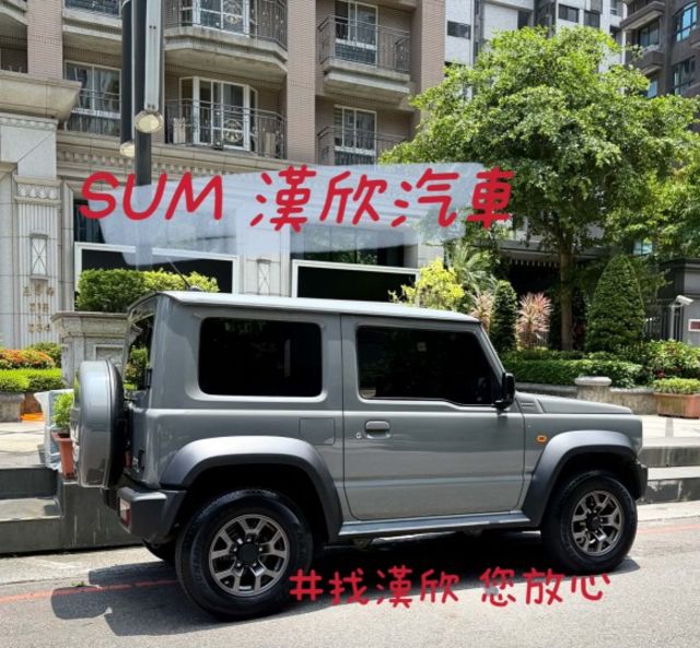 2024年SUZUKI 1.5 JIMNY 僅跑1.8萬 / 原版件 / 全原廠保養 / 安卓機 / 環景影像  第2張相片