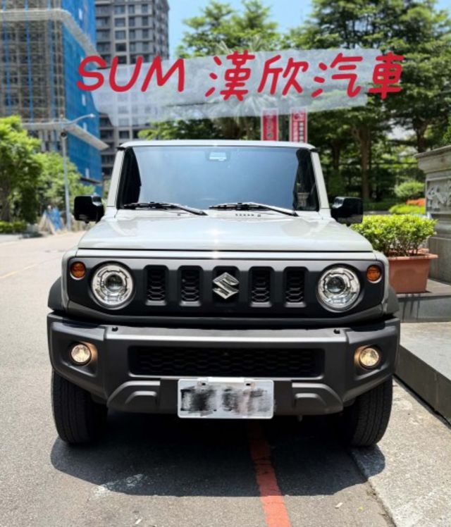 2024年SUZUKI 1.5 JIMNY 僅跑1.8萬 / 原版件 / 全原廠保養 / 安卓機 / 環景影像  第4張相片
