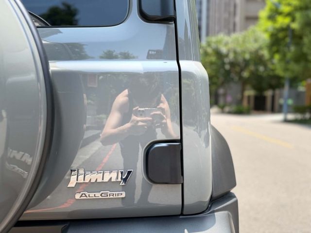 2024年SUZUKI 1.5 JIMNY 僅跑1.8萬 / 原版件 / 全原廠保養 / 安卓機 / 環景影像  第18張相片