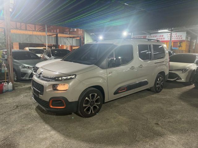 2022年CITROEN 1.5 BERLINGO XTR 長軸 僅跑7萬 / 原版件 / CAR PLAY / 盲點  第1張相片
