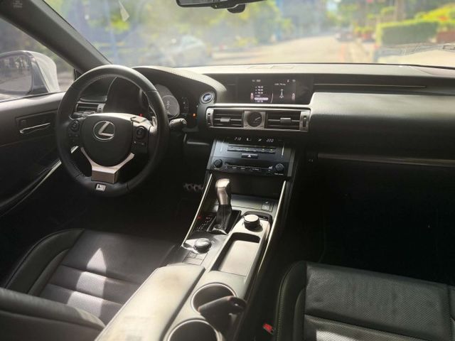 2013年LEXUS 2.5 IS300H F-SPORT 原版件 / 大電池已更換 / 座椅通風 / I-KEY  第11張相片