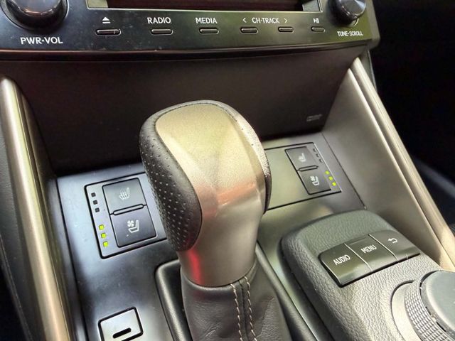 2013年LEXUS 2.5 IS300H F-SPORT 原版件 / 大電池已更換 / 座椅通風 / I-KEY  第12張相片