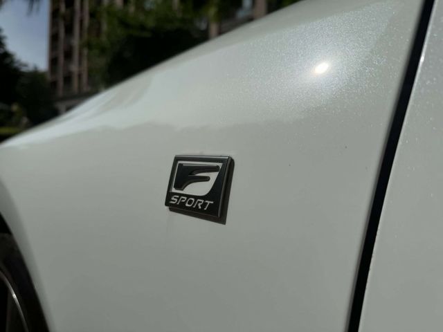 2013年LEXUS 2.5 IS300H F-SPORT 原版件 / 大電池已更換 / 座椅通風 / I-KEY  第13張相片