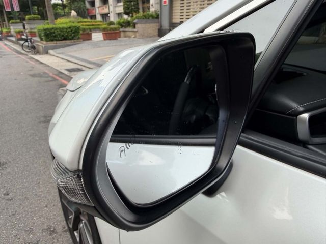 2021年TOYOTA 2.0 COROLLA SPORT 旗艦版 僅跑3.4萬公里 / 原版件 /  第13張相片