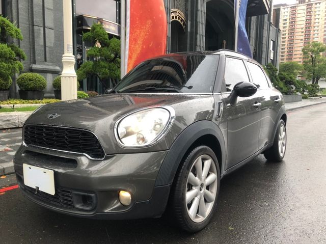 Mini 迷你countryman 鄉巴佬價格為50萬 100萬的價格 Findcar 找車網