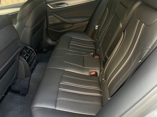 BMW寶馬 540I  第9張相片