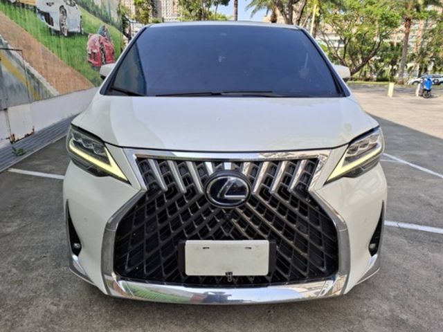 LEXUS凌志 LM300H  第3張相片