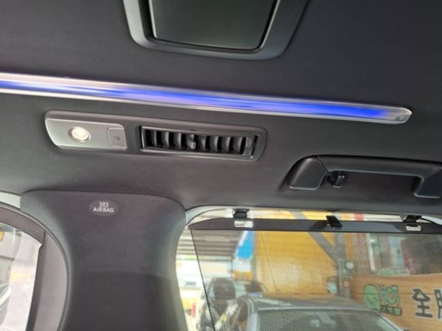 LEXUS凌志 LM300H  第16張相片