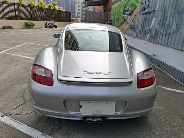 PORSCHE保時捷 CAYMAN  第4張相片