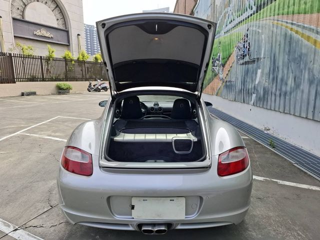 PORSCHE保時捷 CAYMAN  第10張相片